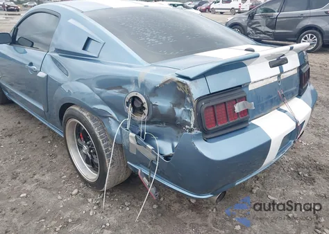 2007 Ford Mustang Gt Deluxe/Gt Premium z USA, uszkodzony, nr VIN 1ZVFT82HX75216807